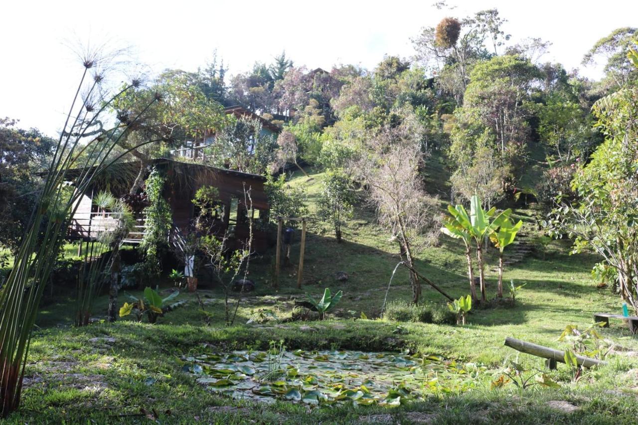 La Casa De Loto Retreat Guatapé Buitenkant foto