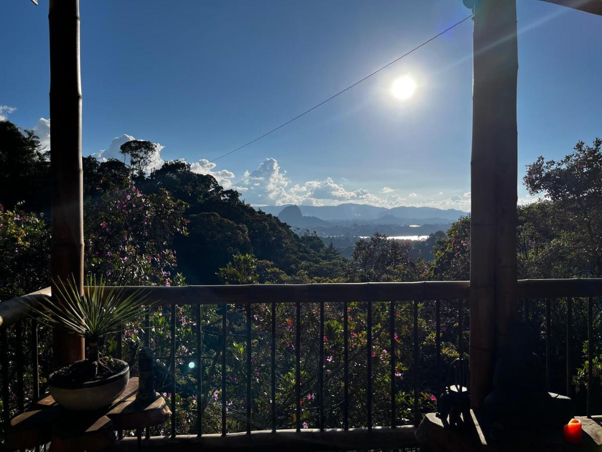 La Casa De Loto Retreat Guatapé Buitenkant foto